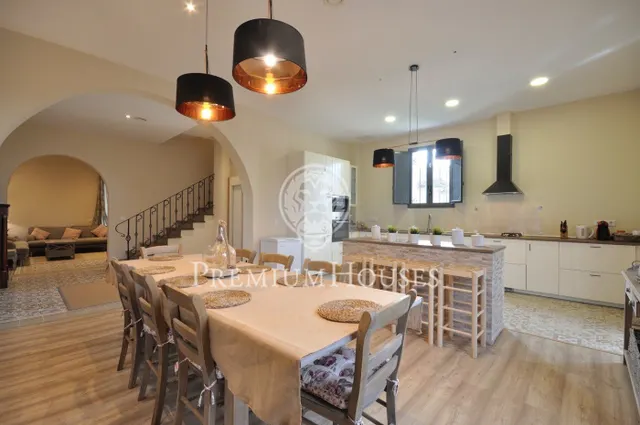 Casa señorial reformada en Llinars del Vallés — 6