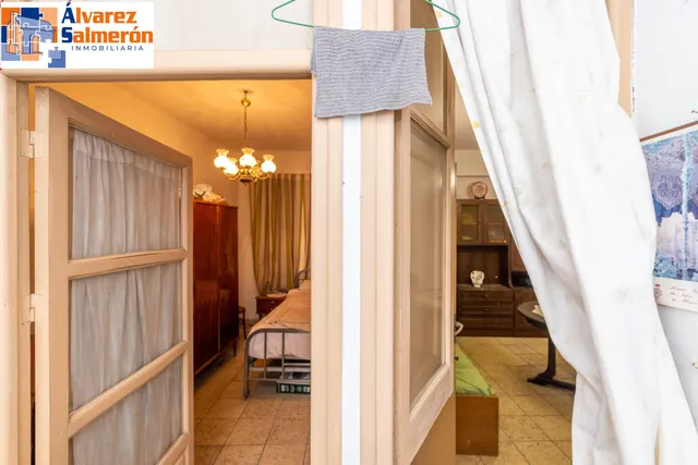 Piso para reformar junto a Plaza Einstein – 3 dormitorios y vistas despejadas — 19