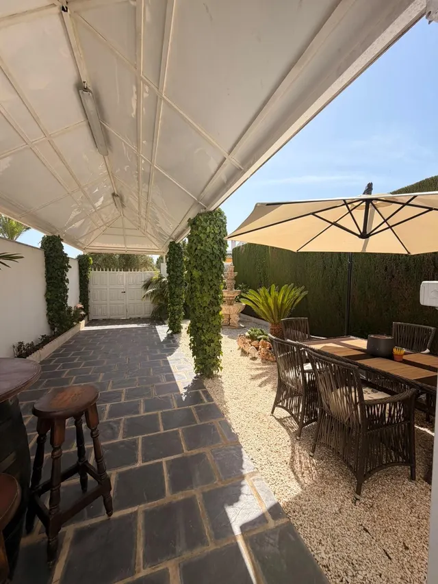 Elegante Chalet Reformado en Torre de la Horadada - €299,000 — 29