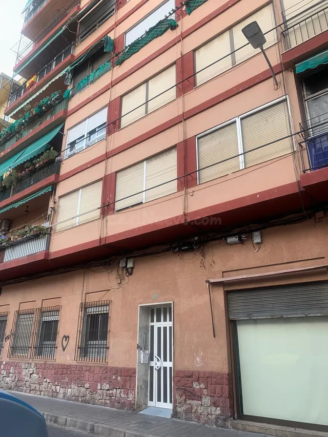 Acogedora Planta Baja en Altozano, Alicante por €122.000 — 2