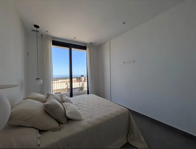 Villa independiente con vistas panorámicas al mar y a las montañas - Polop, Alicante — 15