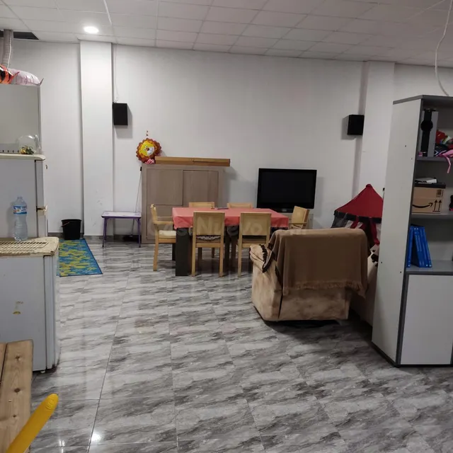 Fantástico local comercial en el centro de Guardamar del Seg - foto 4