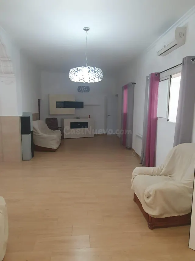 EXCELENTE VIVIENDA EN PLANTA BAJA CON PATIO-TERRAZA EXTERIOR — 3