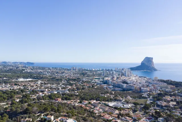 Villa 4 habitaciones 264m² en venta - Cucarres — 28