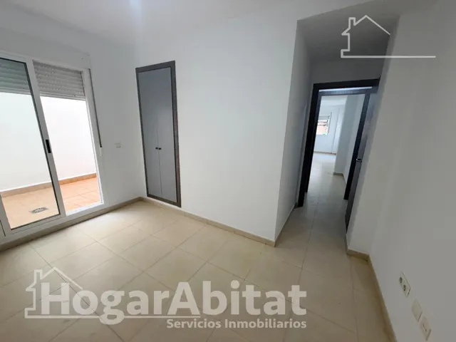 Reformado con patio cerca de la playa — 14
