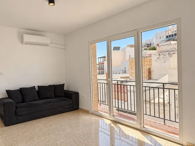 Piso en centro de Salobreña - foto 4