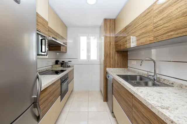 Dúplex de 4 dormitorios con vistas al mar, terraza y piscina en Velilla-Taramay — 20