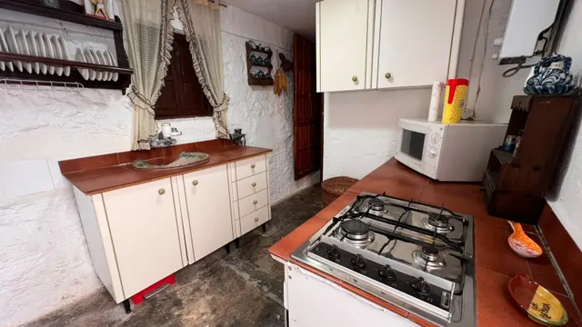 Casa de pueblo amueblada en calle peatonal céntrica — 8