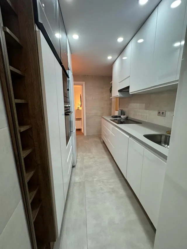 ¡¡¡¡¡ ATENCIÓN INVERSORES!!!!  PISO DE 4 habitaciones CON LICENCIA TURÍSTICA CON ALTA RENTABILIDAD — 31