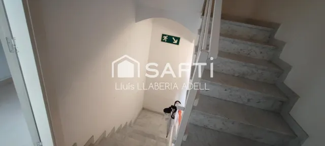 Vivienda / para LOFT / LOCAL DE 2 PLANTAS, en casco antiguo de Tarragona, cerca de plaza con zona comercial, restauración - zona fiestas. — 11