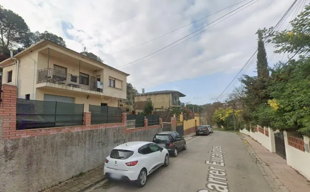 FANTÑSTICA CASA OKUPADA en Calle Dels Eucaliptus Nº 60 MaÑ§ - foto 2