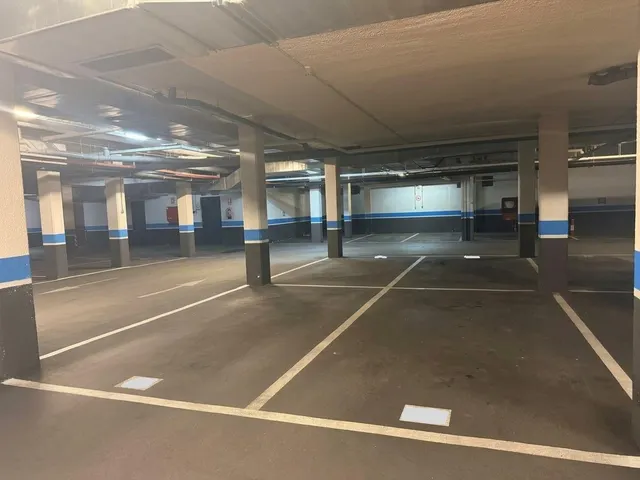 Vivienda en venta, situada en una de las zonas más exclusivas de Pozuelo de Alarcón, concretamente en Prado de Somosaguas. — 35