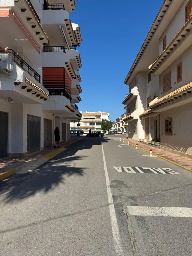 Acogedor piso en Santa Pola, ¡tu oasis junto al mar! — 4