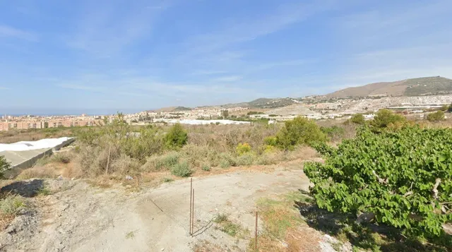 TERRENO DE BANCO EN MOTRIL!!