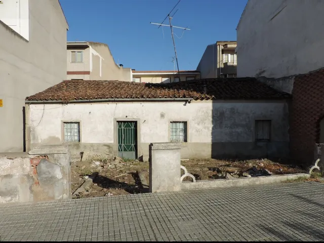 Urbis te ofrece un estupendo solar en venta en Ciudad Rodrig
