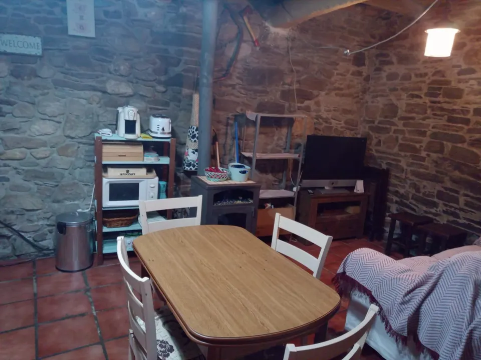 CASA DE PIEDRA EN VALCECAÑADA