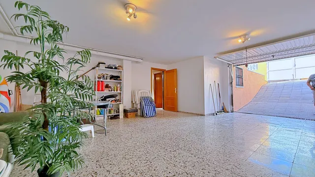 Villa 4 habitaciones 198m² en venta - Urbanización Perla del Mar — 48