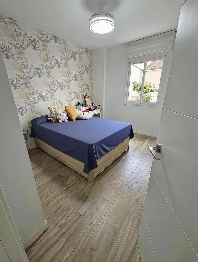 Exclusiva residencia de diseño en Primera Linea de Playa: luz mediterránea, amplias estancias y terraza frente al mar en la zona más codiciada de Málaga — 19
