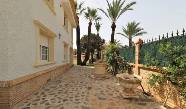 GRAN VILLA EN LA EXCLUSIVA ZONA DE CABO ROIG — 16