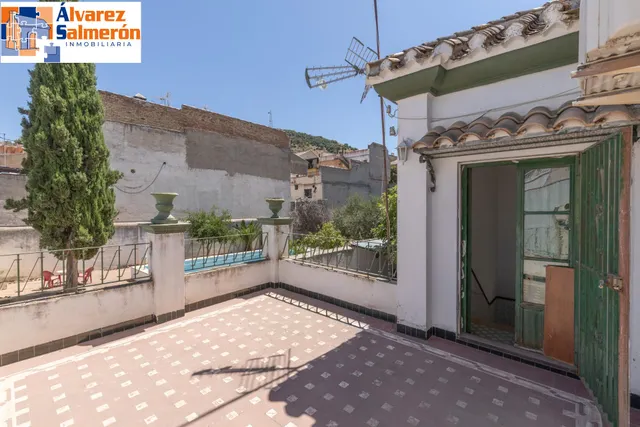 Casa con gran solar — 42