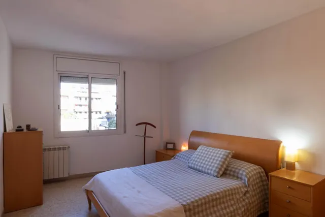 Atico / duplex en escuelas, junto zona universitaria. 4 habitaciones + estudio. terraza. orientado a sur. — 15