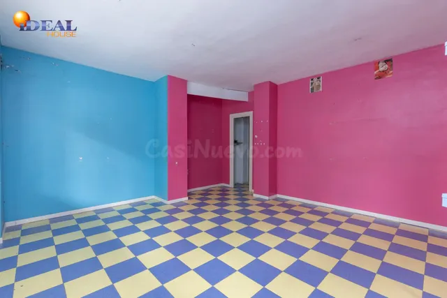 Local comercial en venta en calle agustina de aragón — 5