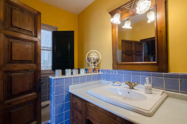 Masía céntrica en venta en Orrius, con negocio en funcionamiento (hostelería) — 23