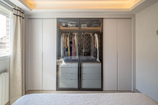 Impresionante Vivienda de Lujo con Diseño Moderno y Comodidades Exclusivas — 34