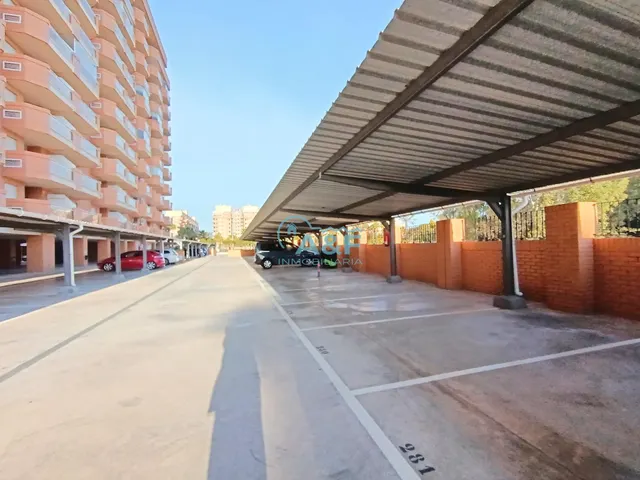 AYF VENDE GARAJE EN EDIFICIO PLAYA DORADA — 7
