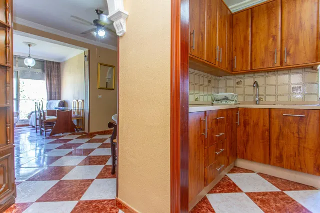 Se vende piso en san benito — 23