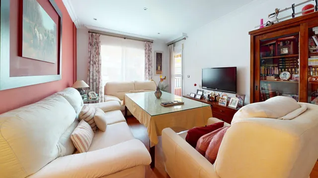 Magnifica vivienda de 4 dormitorios, convertida en 3 dormitorios, con dos baños, vestidor y terraza — 35