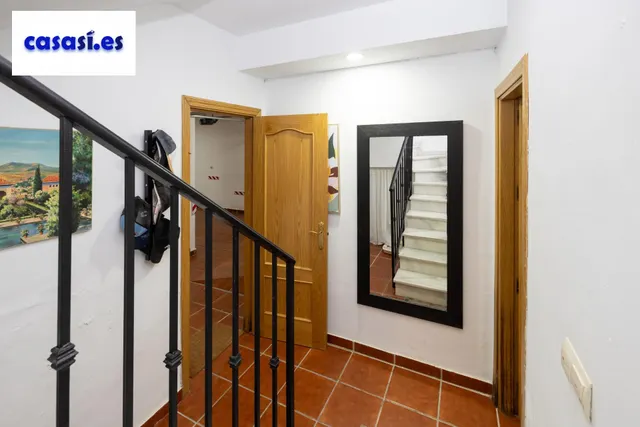 Maravillosa casa  a pocos minutos  andando  al  centro de La Zubia — 47