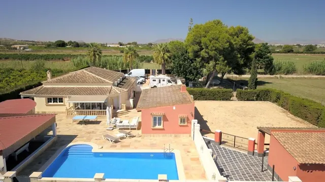 Casa 6 habitaciones 299m² en venta - Comunidad valenciana — 28