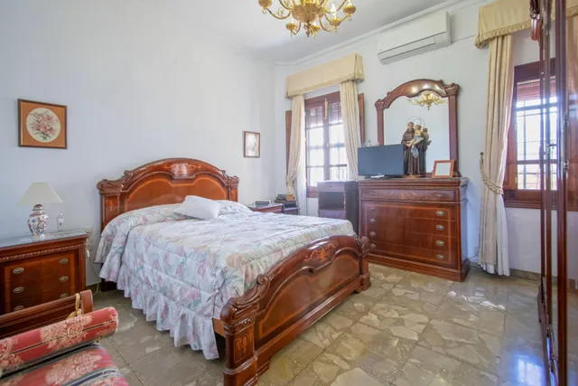 Magnífica casa junto a la Puerta del Osario, Sevilla — 30