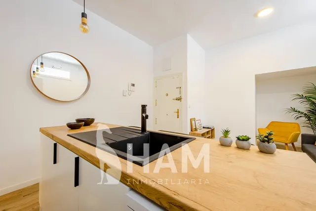 PISO REFORMADO A ESTRENAR DE 2 DORMITORIOS, 1 BAÑO Y 1 ASEO. — 7