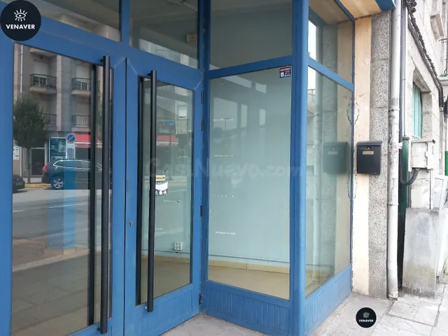 AMPLIO BAJO COMERCIAL EN ALQUILER EN CENTRO DE CALDAS DE REI