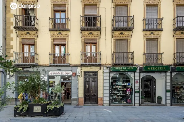 GRAN PROPIEDAD CON 10 DORMITORIOS EN SAN ANTON — 10