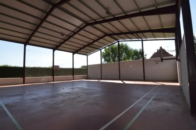 Urbis te ofrece un terreno Urbano en venta en Carrascal de Barregas zona URB. PEÑASOLANA, Salamanca. — 24