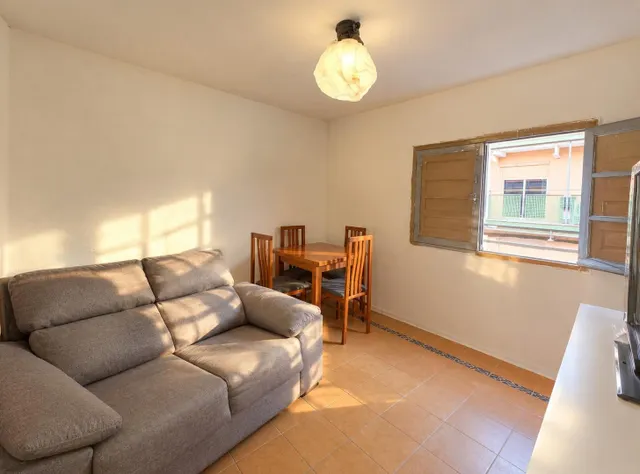 210.000 € | Luminoso piso SUR semirreformado en Casco Antiguo de Leganés (edificio de pocos apartamentos) — 12