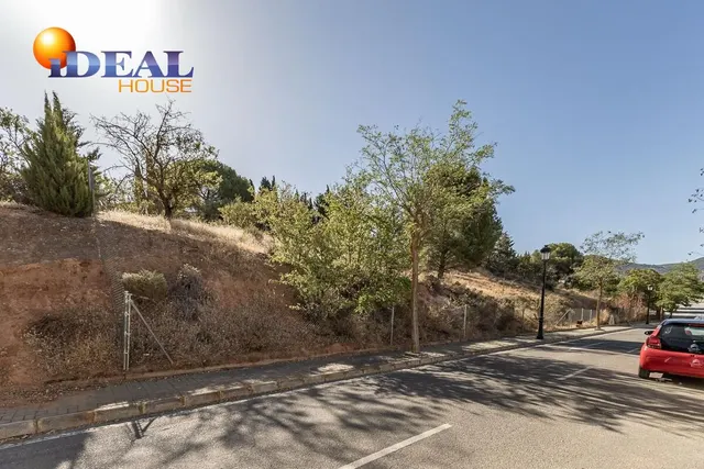 PARCELA 610 M2 EN CORTIJO DE LA LUZ, OTURA. — 3