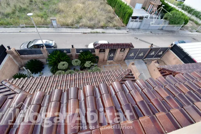 ESPECTACULAR CHALET CON PISCINA, GARAJE, TERRAZA Y ASCENSOR — 36