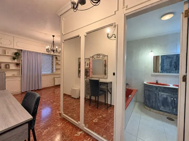 Piso en venta de 4 dormitorios, 3 baños, balcón y patio — 17
