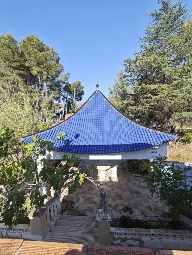 CAMPO EN LES PEDRERES CON PISCINA Y NAVE - foto 3