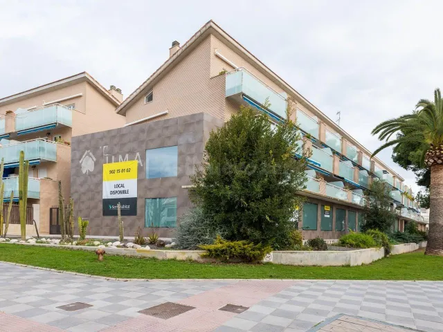 LOCAL COMERCIAL EN BENICARLO