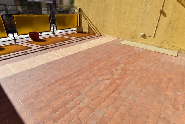 Casa con gran garaje de 154 m2 y terrazas en el centro de Sant Vicenç dels Horts — 11