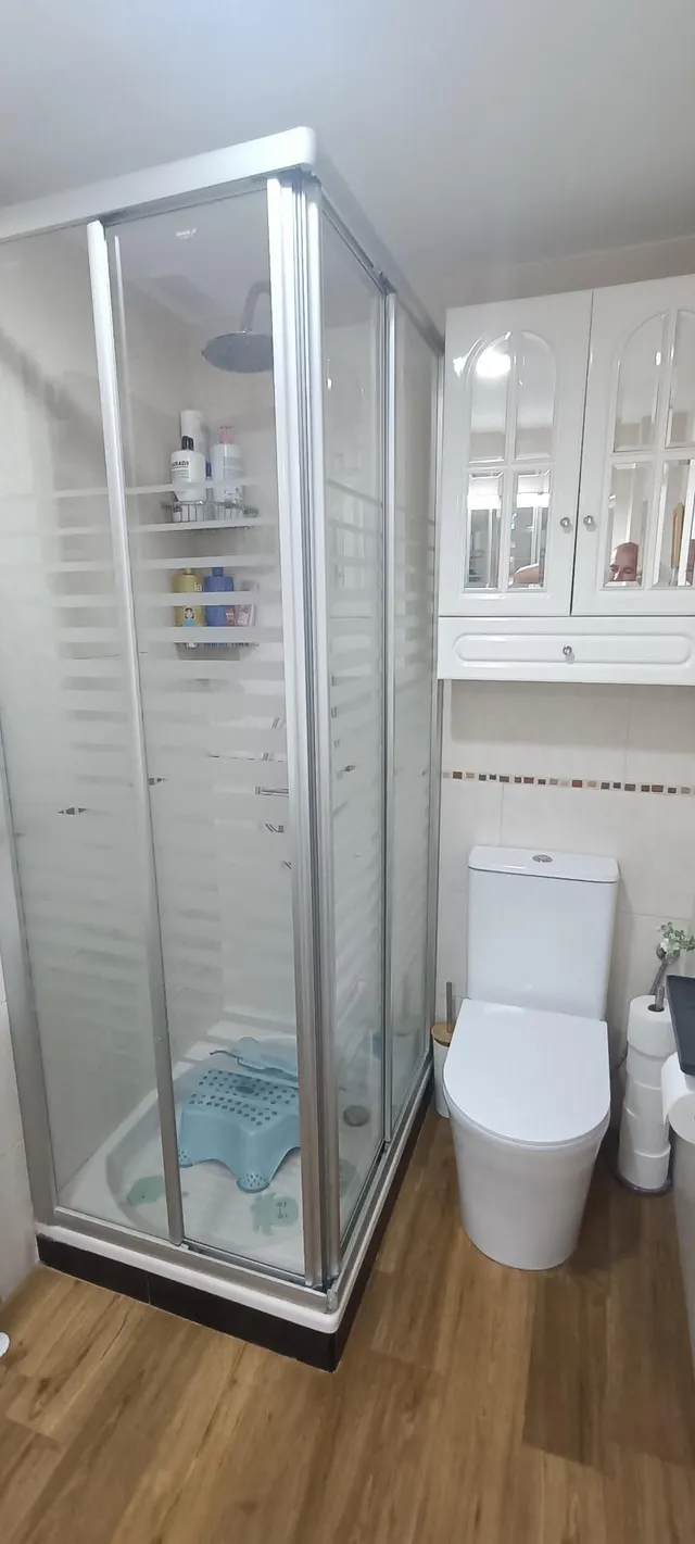 CASA DE 3 PLANTAS CON GARAJE Y PISCINA PRIVADA — 23