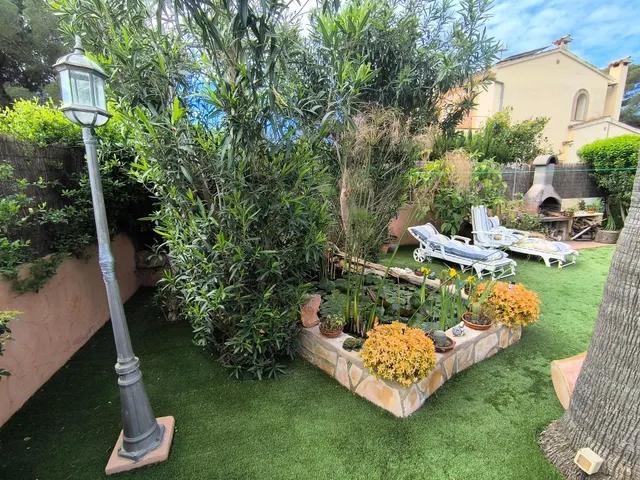 Precioso chalé unifamiliar aislado con piscina y amplio garaje — 6