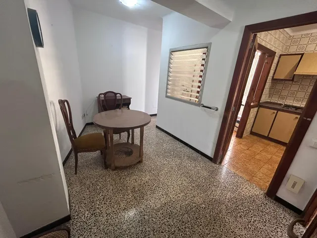 Amplio piso de 3 habitaciones, techo libre y dos balcones en Pòrtol — 16