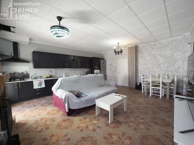 Amplia Casa en el Corazón de Tomelloso - €290,000 - foto 5