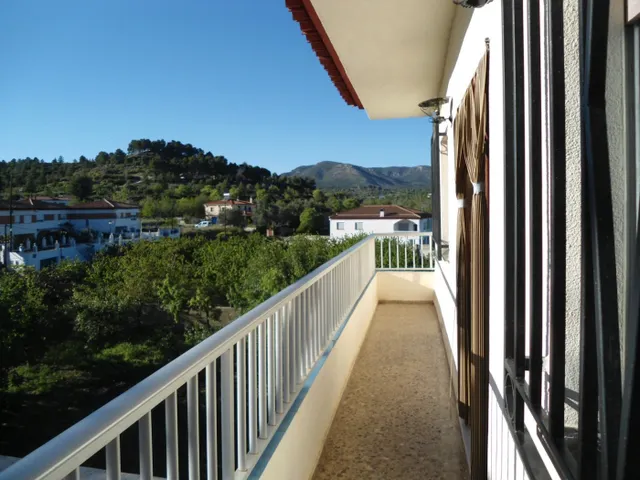 MAGÑIFICO CHALET EN BENAFER, EN EL CENTRO DEL PUEBLO. — 13